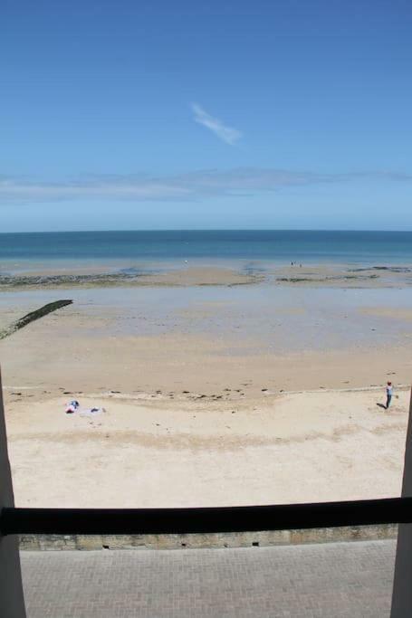 On The Beach Saint-Aubin-Sur-Mer  Bagian luar foto